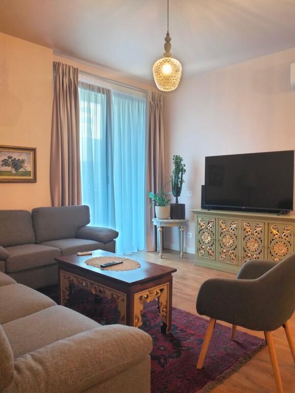 Appartamento 2 + 1 + 2 Bagni + 2 Balconi + Posto Auto! Vicino al Parco Olimpico, vicino alla strada dei Kosovari.