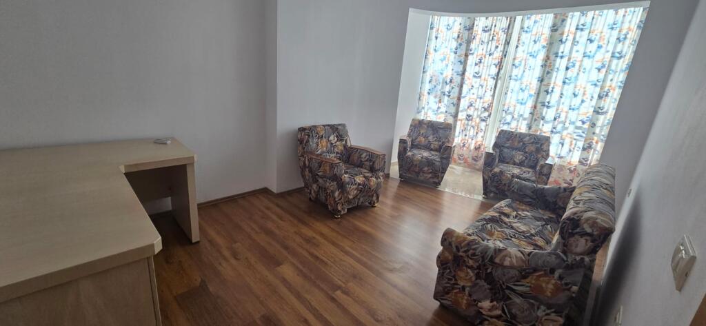 🏡 Jepet me Qira Apartament  3+1 – Totalisht i Mobiluar