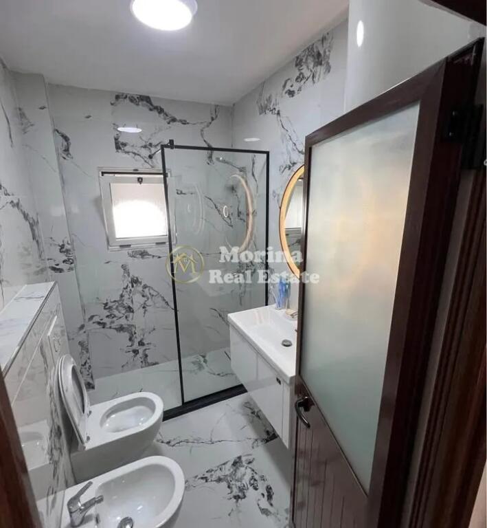 Qera, Apartament 2+1, Porcelan, Rruga Xhanfize Keko, 450 euro/muaj