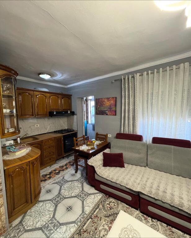 💥Shitet apartament 1+1 afer qendres,Kavaje💥