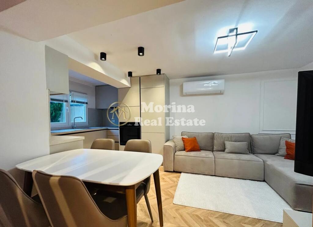 Qera, Apartament 2+1, Tregu Elektrik 700 euro/muaj