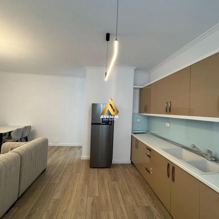 JEPET ME QIRA APARTAMENT MODERN 2+1+2 BALLKONE  KODRA E DIELLIT 1, TIRANE