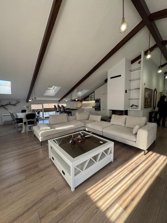 🌿 Penthouse for Rent – Secret Garden Residence, TEG