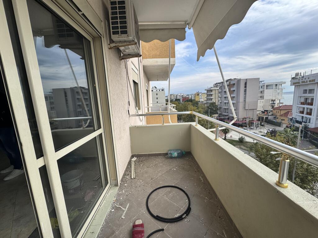 APARTAMENT 3+1+2, PER SHITJE - DURRES, PLAZH, RROTA E KUQE.