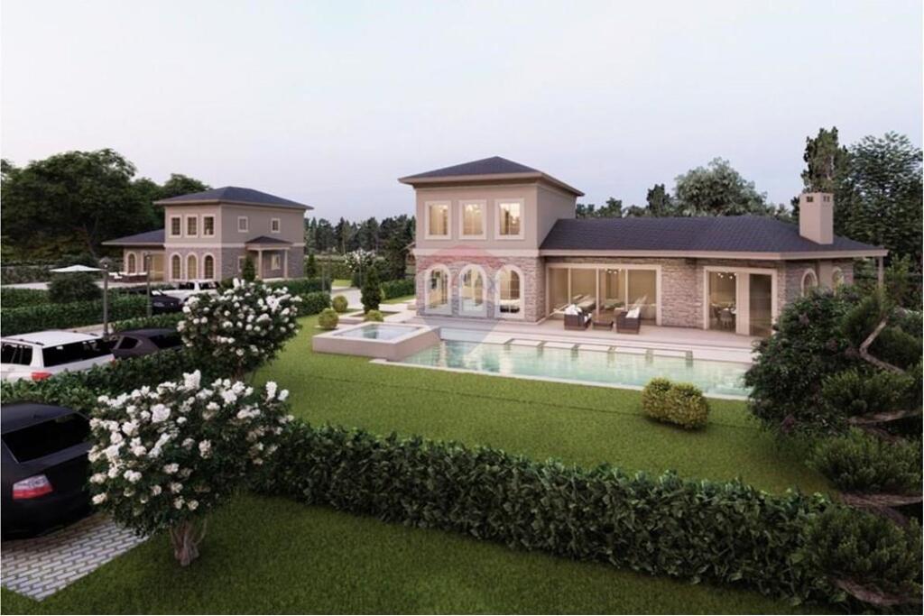 LUXURY VILLA FOR SALE IN PETRELE !