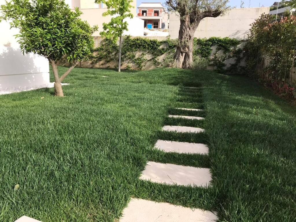 🏡 VILË ME QIRA – Rolling Hills, pranë TEG