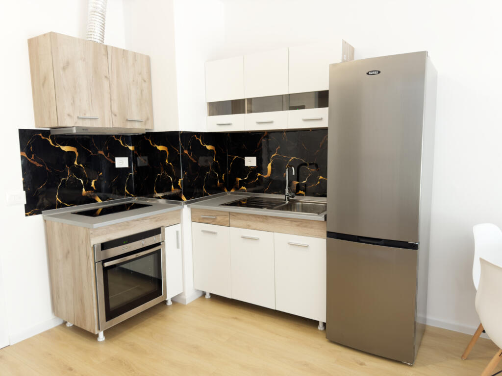 Apartament 1+1 me qera te Kompleksi Mangalem (JO AGJENSI)