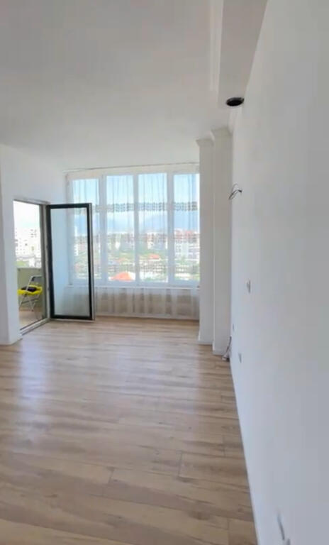 Shitet apartament 1+1 Yzberisht