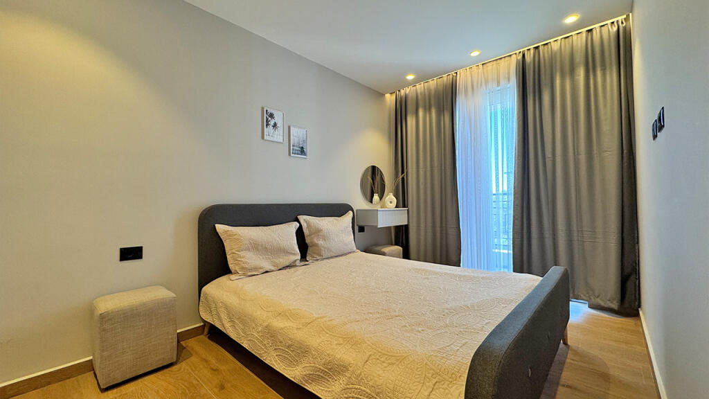SHITET APARTAMENT NE HOTEL, GOLEM, ALBANIA