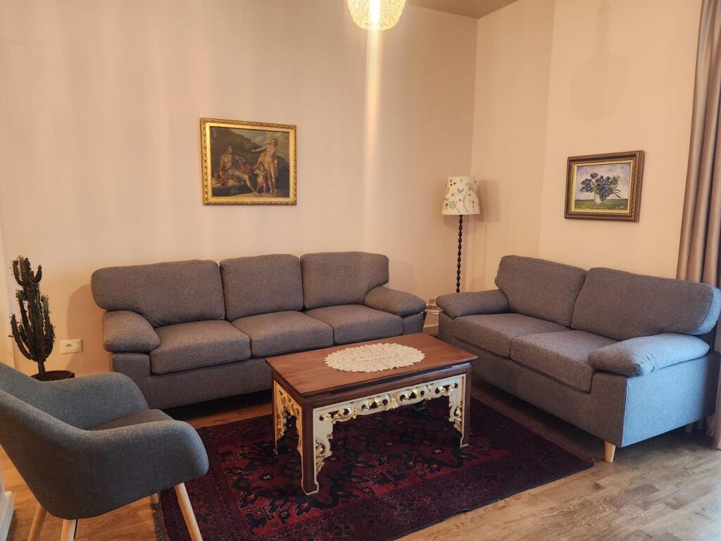 Appartamento 2 + 1 + 2 Bagni + 2 Balconi + Posto Auto! Vicino al Parco Olimpico, vicino alla strada dei Kosovari.