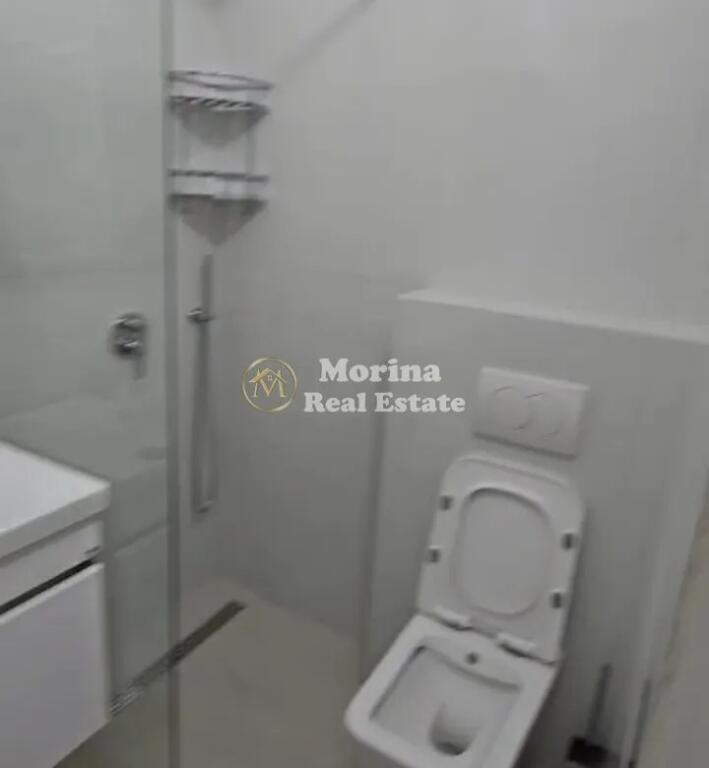 Studio apartment, 21 Dhjetori, 380 Euro/Month