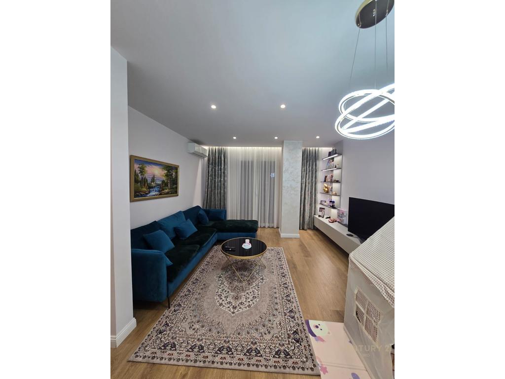 Jepet me qira apartament 2+1 ne Ish Bllok!