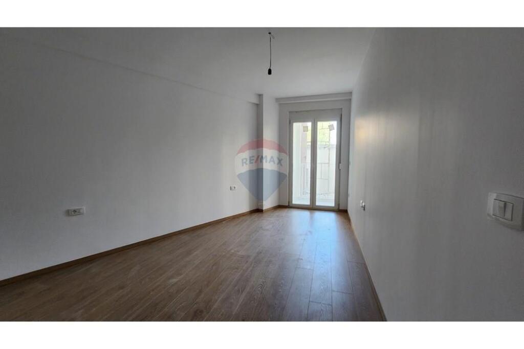 Apartment for sale at Faik Konica.
