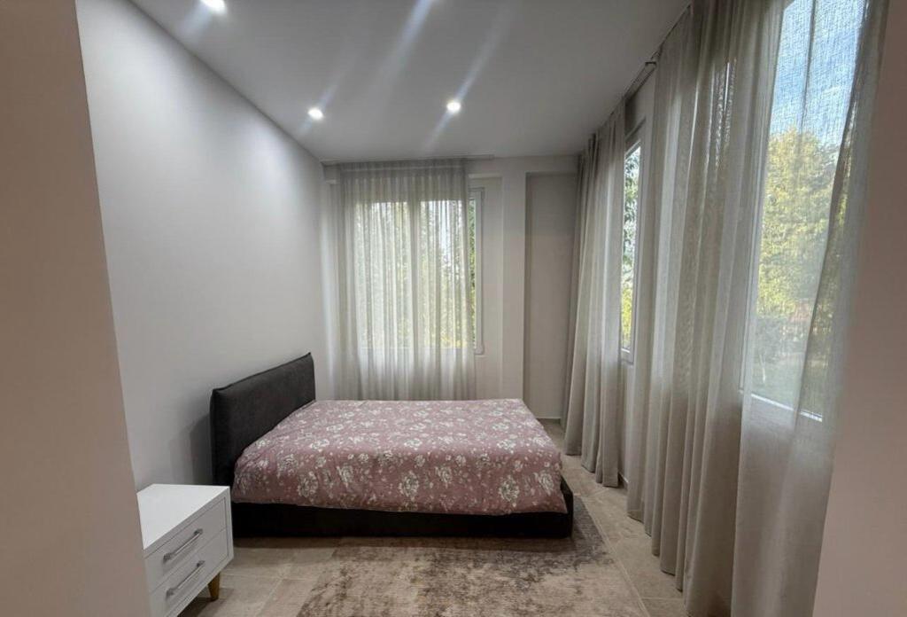 🏡 Appartamento 3+1+2 con cortile 400 m² nella residenza “Secret Garden”, TEG