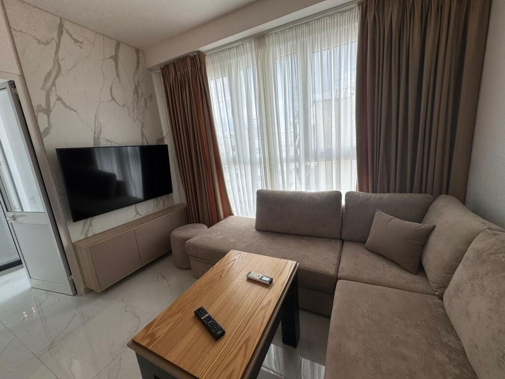 Super Apartment 1+1, Astir!