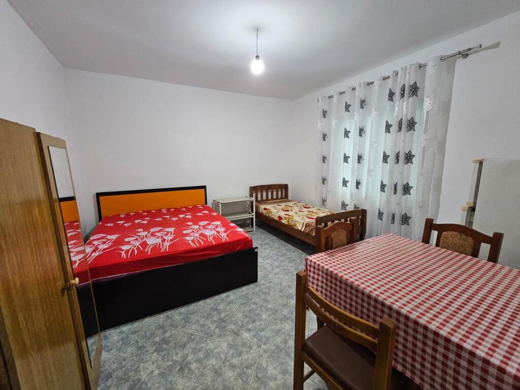 🏨 SHITET VILË–HOTEL NË PLAZH, DURRËS (PRANË URËS SË DAJLANIT)