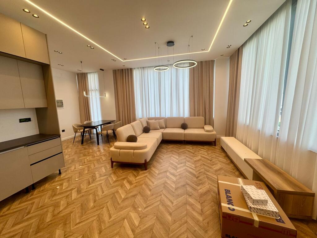Apartament me qira në Kodra e Diellit – 1+1, investim i ri dhe i pabanuar më parë.