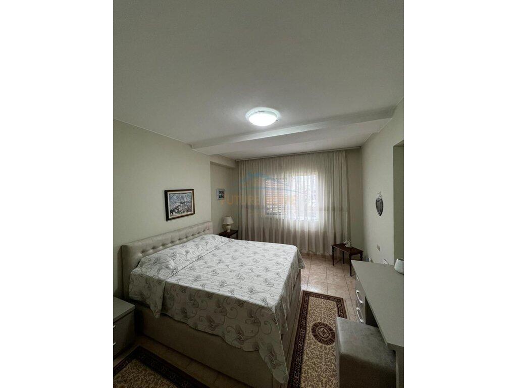 Qira, Apartament 2+1, Sheshi Wilson, Tiranë