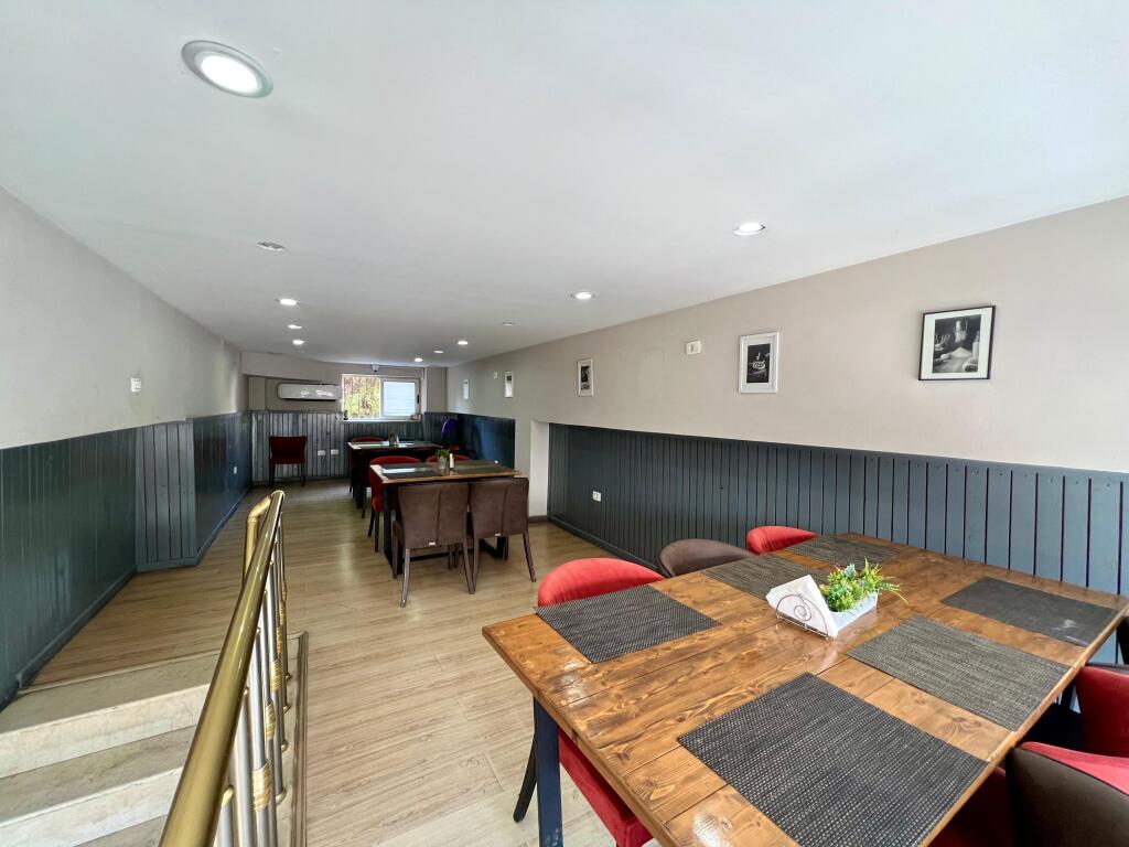 Attività Commerciale in Vendita, “Xhamllik”, Tirana