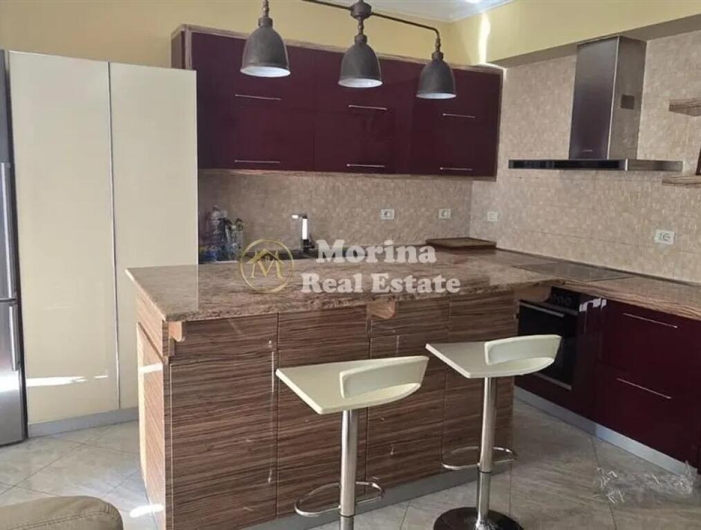 Qera, Apartament 3+1 , 21 Dhjetori , 700 euro/muaj