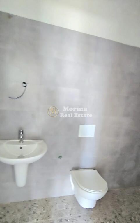 Qera, Apartament 3+1+2, Univers City, 600 euro/muaj