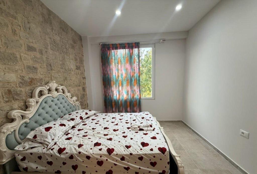 🏡 Appartamento 3+1+2 con cortile 400 m² nella residenza “Secret Garden”, TEG