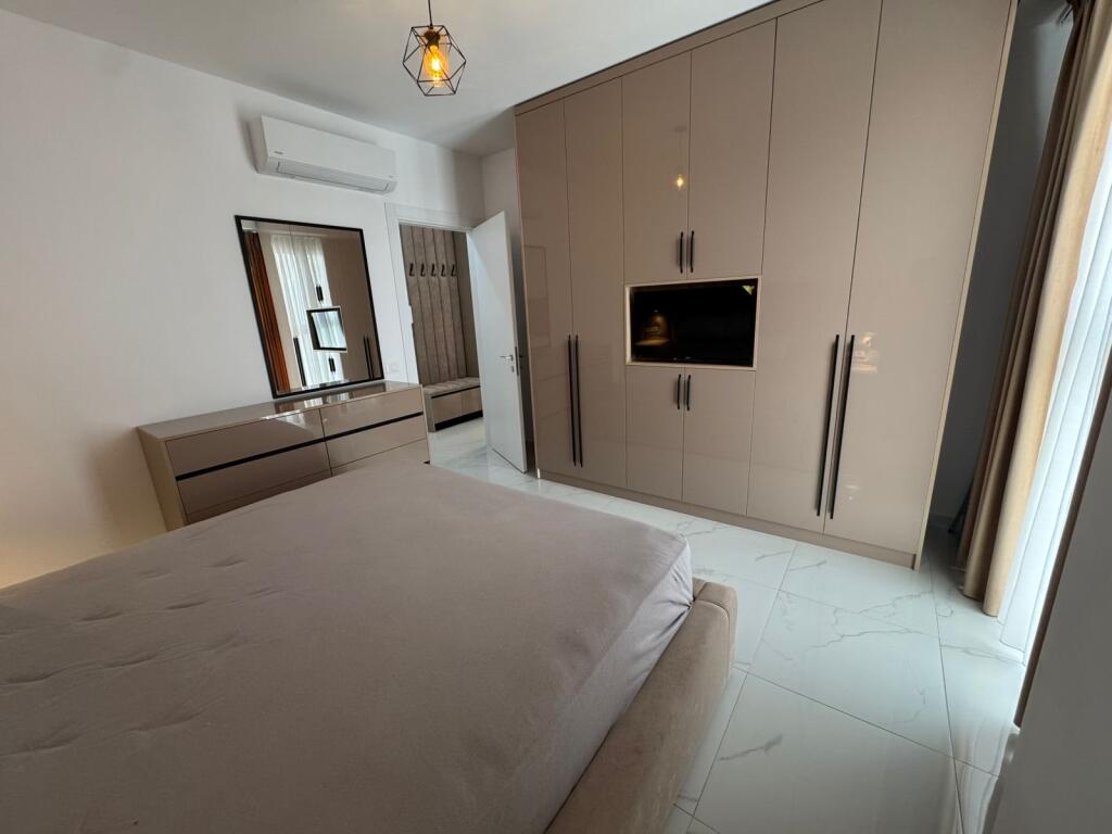 Super Apartment 1+1, Astir!