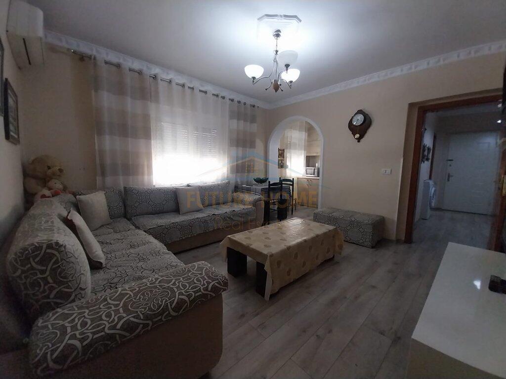 Qera, Apartament 1+1, Rruga Margarita Tutulani, Tiranë.