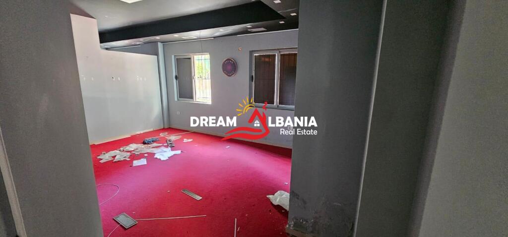 Shop for sale in Fresk, near Luan Hajdaraga High School in Fresk (ID 4171608)