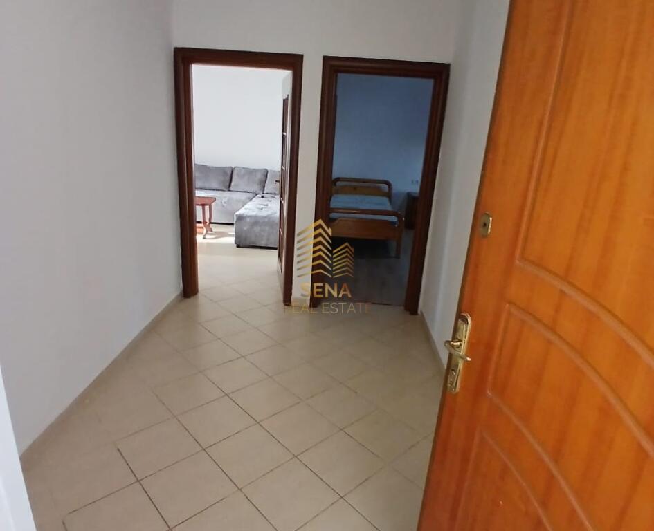 Qira, Apartament 1+1+blk, Rruga e Dibres -prane Shkolles se Bashkuar, 45,000 Lek/muaj