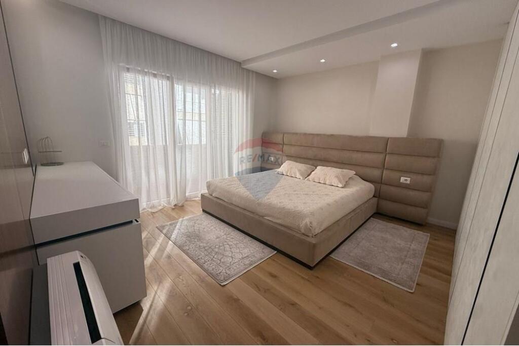 LIQENI I THATE, SHESIM APARTAMENT 2+1 + GARAZH