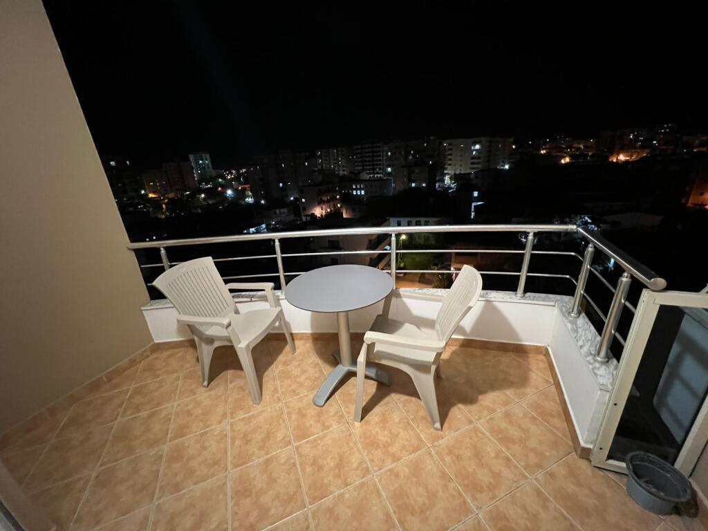 Apartament Per Qera Prane Qendres
