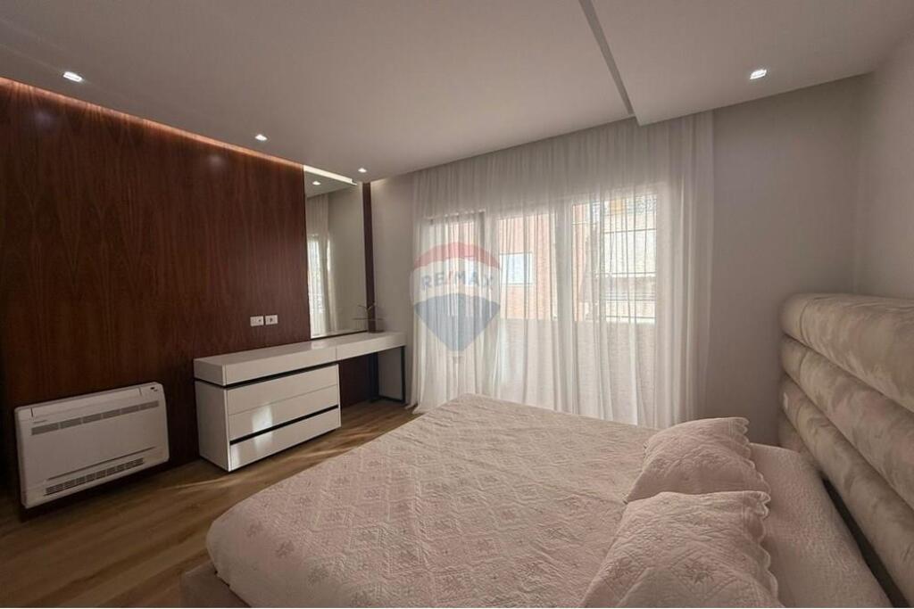 LIQENI I THATE, SHESIM APARTAMENT 2+1 + GARAZH