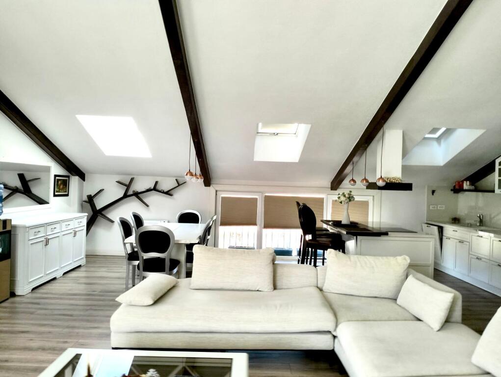 Villa, Penthouse at Secret Garden. Near TEG Shopping Center.