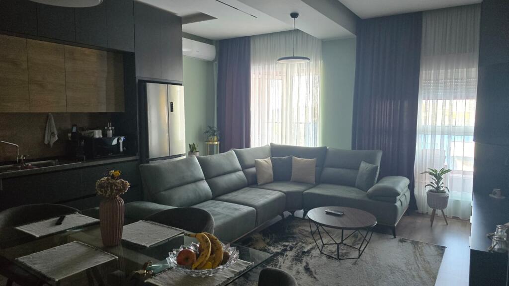🏠 Appartamento in Vendita – Ali Demi, Complesso Mangalem