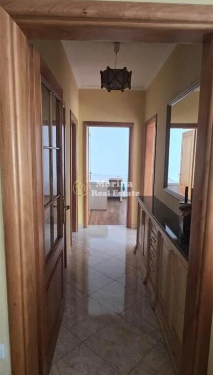 Qera, Apartament 3+1 , 21 Dhjetori , 700 euro/muaj