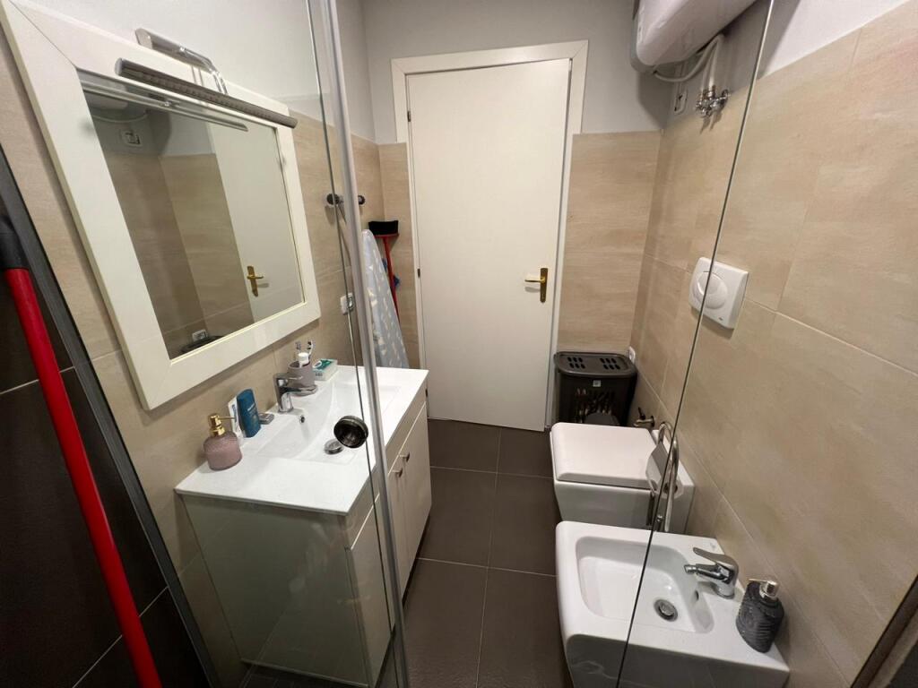 APARTAMENT 2+1+2 PËR QERA TEK LiQENI THATE!
