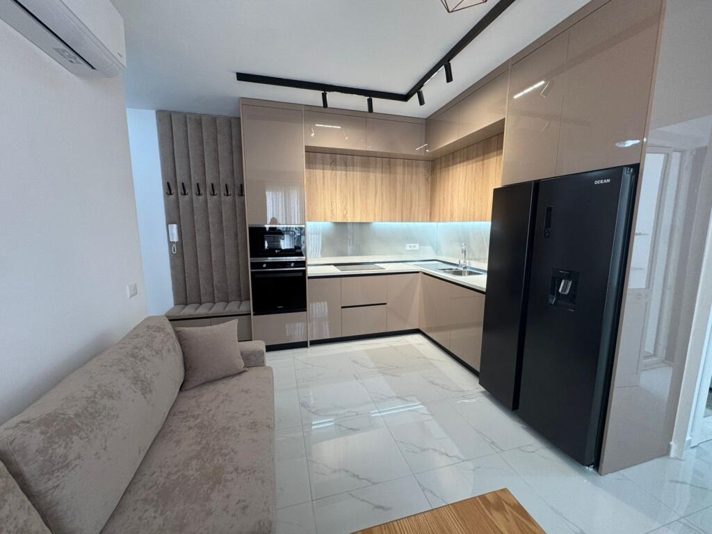 Super Apartment 1+1, Astir!