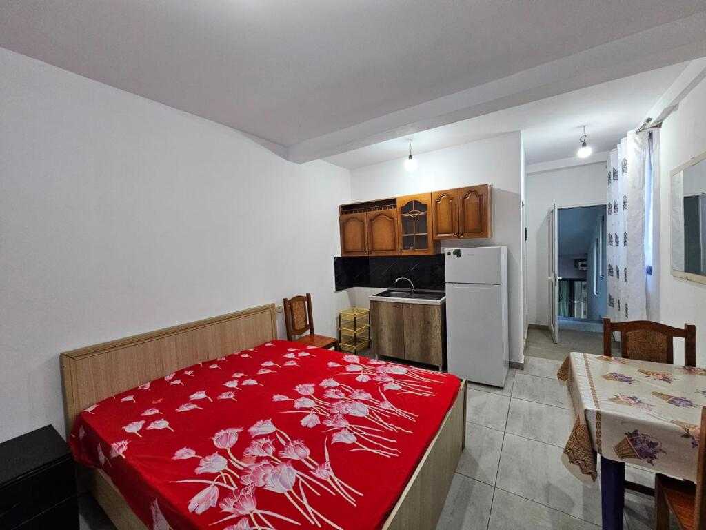 🏨 SHITET VILË–HOTEL NË PLAZH, DURRËS (PRANË URËS SË DAJLANIT)
