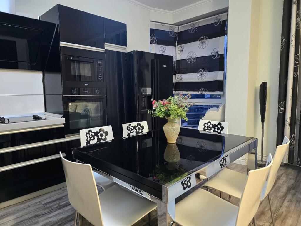 APARTMENT 2+1 FOR RENT, DRY LAKE!