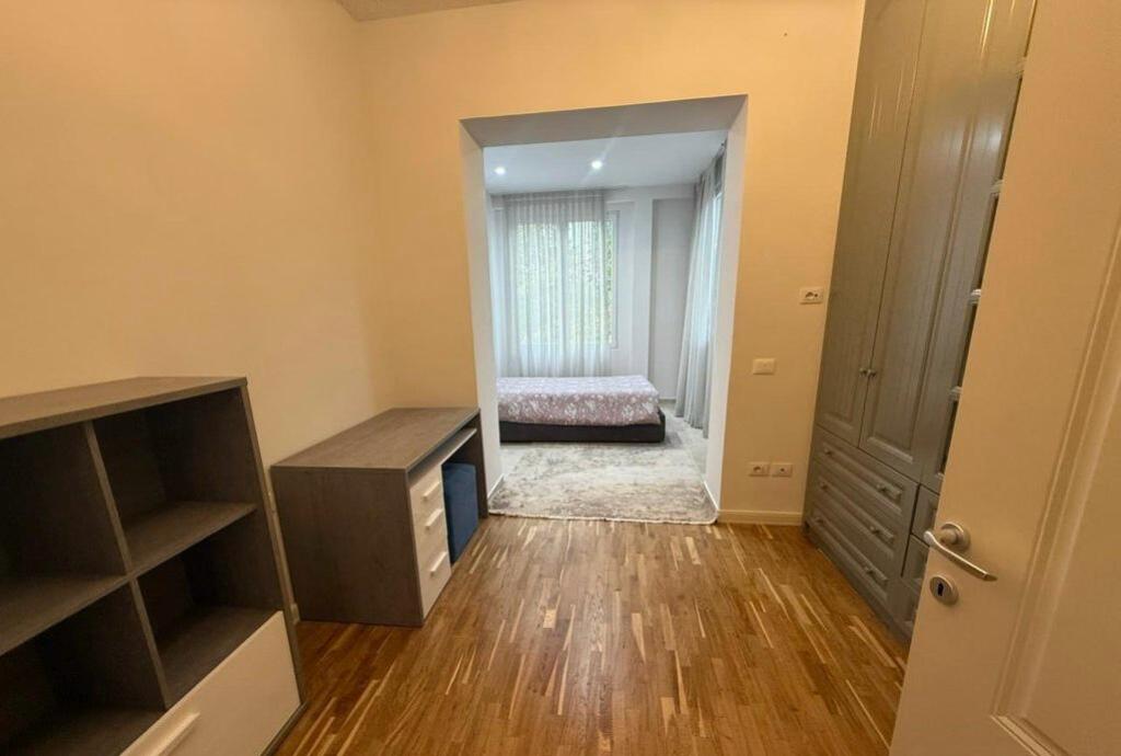 🏡 Appartamento 3+1+2 con cortile 400 m² nella residenza “Secret Garden”, TEG