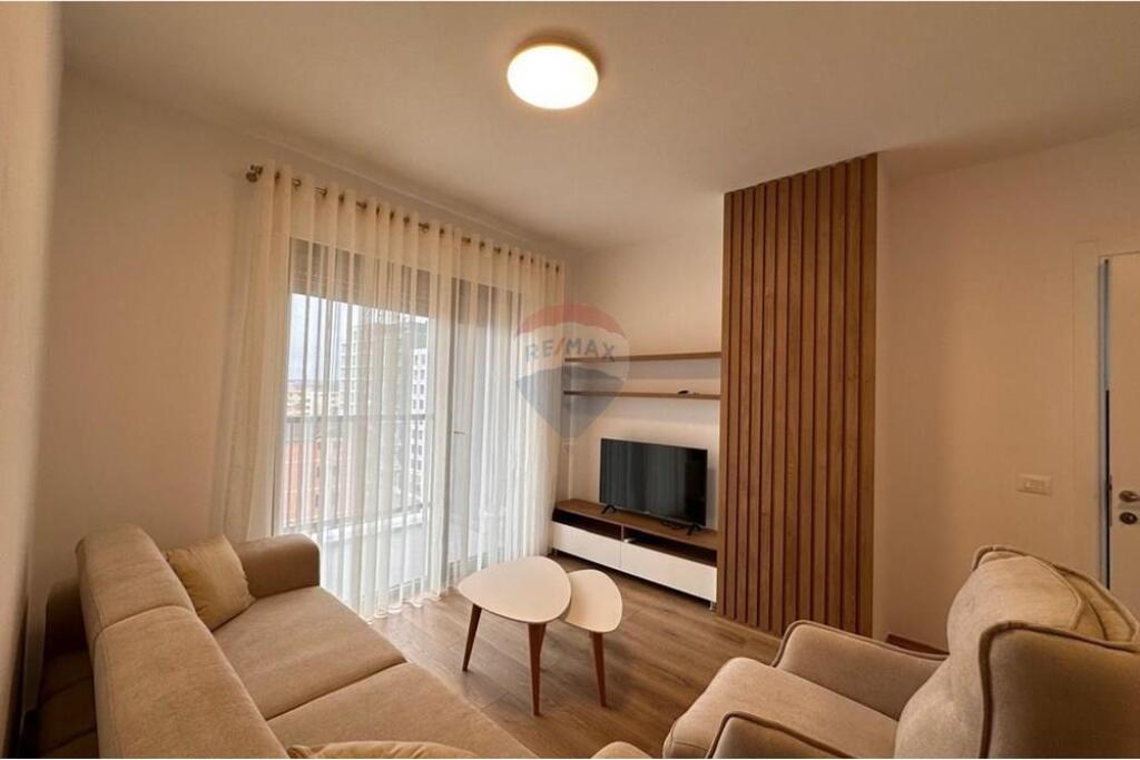 Jepet me qira apartament 1+1 ne Bulevard te Ri