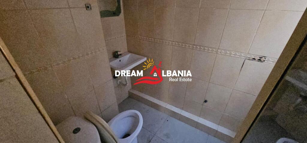 Shop for sale in Fresk, near Luan Hajdaraga High School in Fresk (ID 4171608)