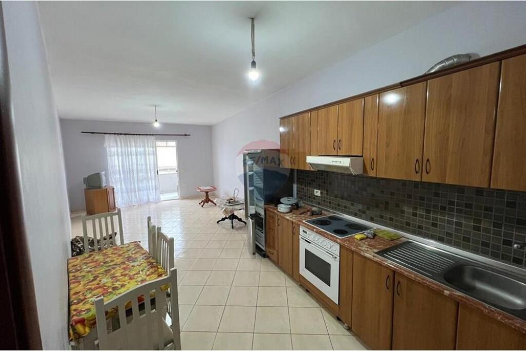 1+1 Apartment for Sale in Fresk!