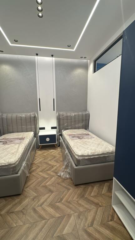 JEPET ME QERA APARTAMENT 2+1 90.000 LEKE KODRA E DIELLIT