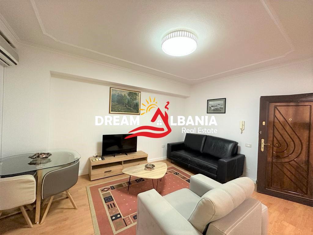 Apartment 2+1 for sale in Bllok near the University Bookstore (ID 41211288)
