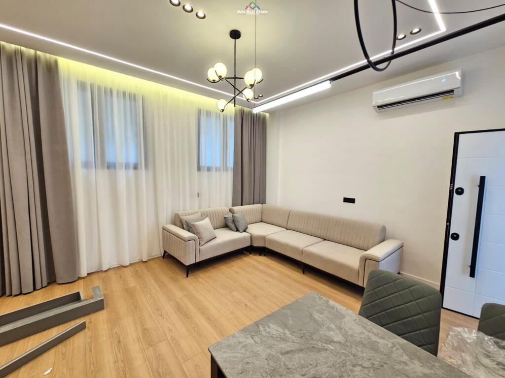 Apartament Me Qera 1+1 Tek Kodra e Diellit (ID B2101309) Tirane