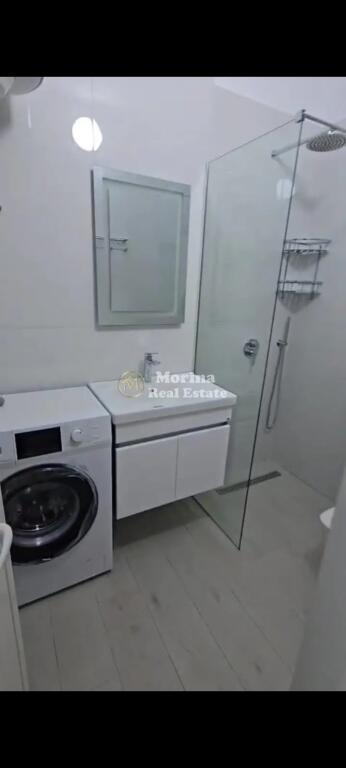 Studio apartment, 21 Dhjetori, 380 Euro/Month