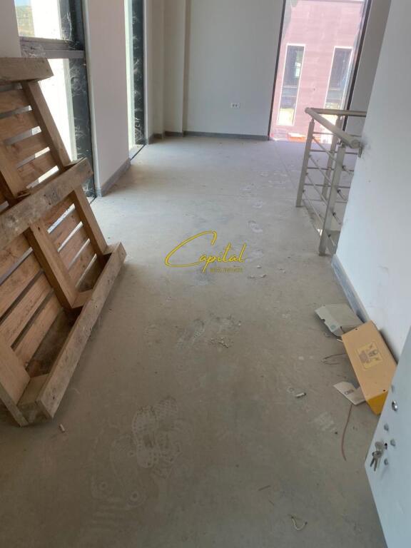 BUSINESS PREMISES FOR RENT 600 M2 PEZE HELMES 1.500 EURO