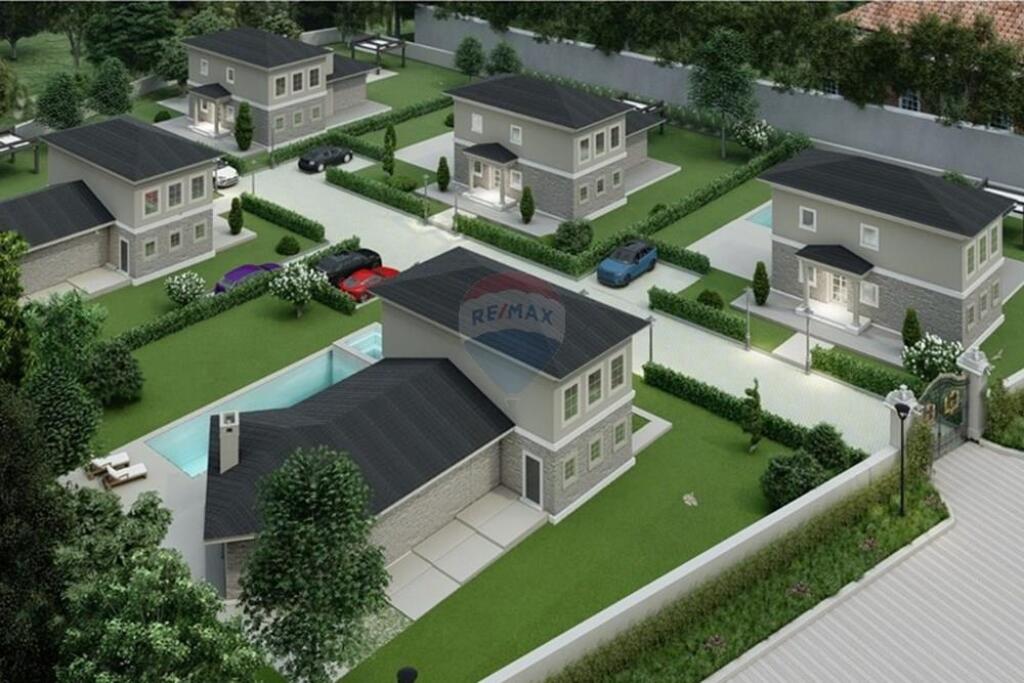 LUXURY VILLA FOR SALE IN PETRELE !